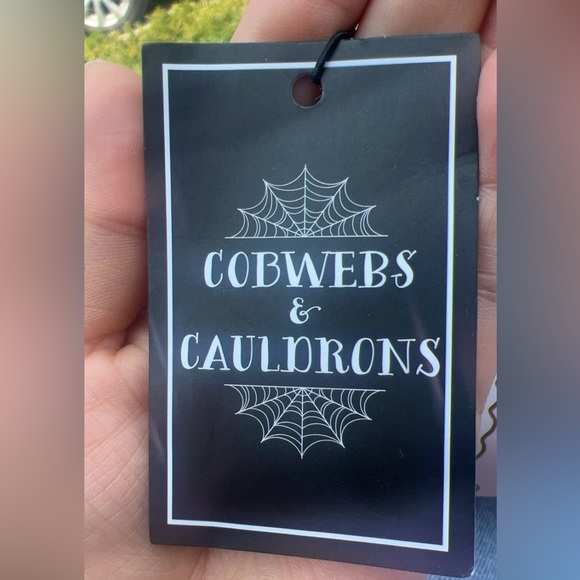 NEW Cobwebs & Cauldrons Bow and Ghost Mug - Picture 3 of 4